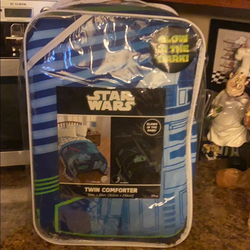 Star Wars twin comforter glow in the dark new